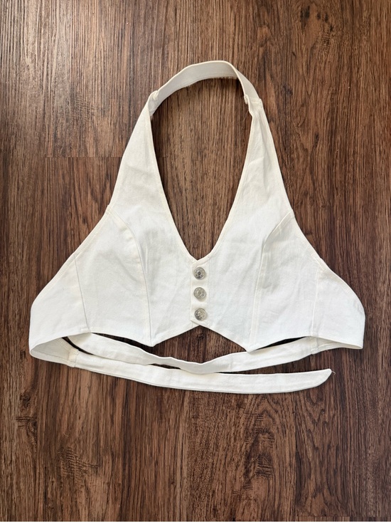 Princess Polly Tops - Princess Polly Cream Halter Button-Front Crop Top